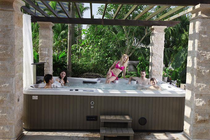 9A70 Party Spa