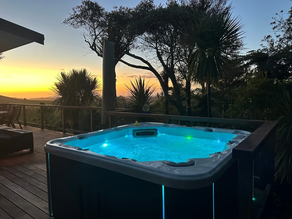 Hot Tub Model Hot Tub Model